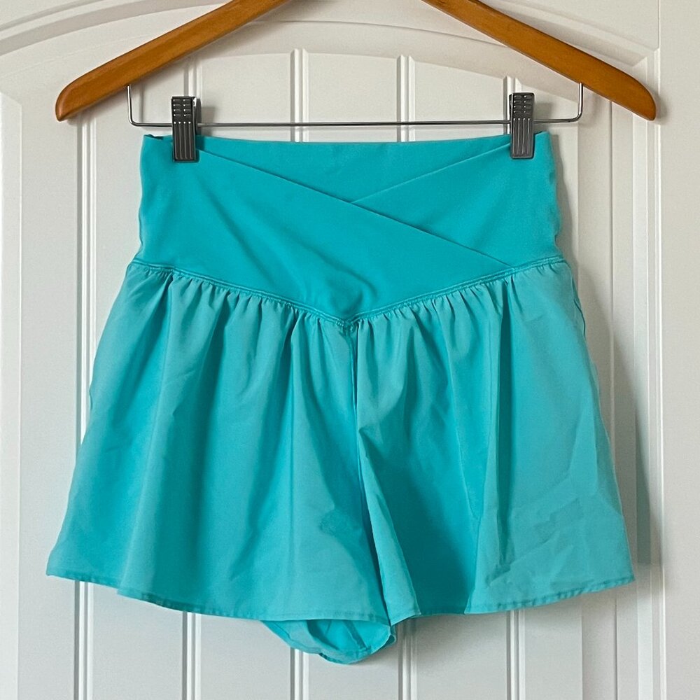 Offline by Aerie real me crossover flowy short